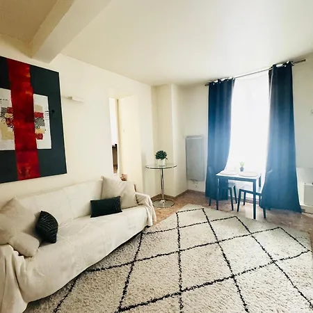 Cozy Flat Heart Of דירה